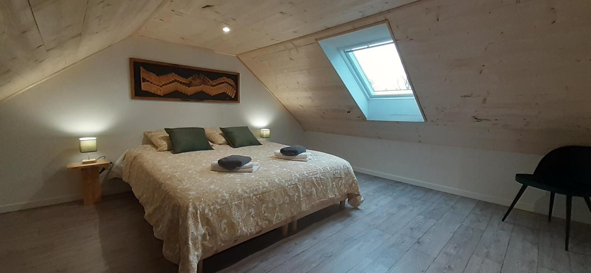 Chalets De Pont Cob Avec Spa Gouézec Eksteriør billede
