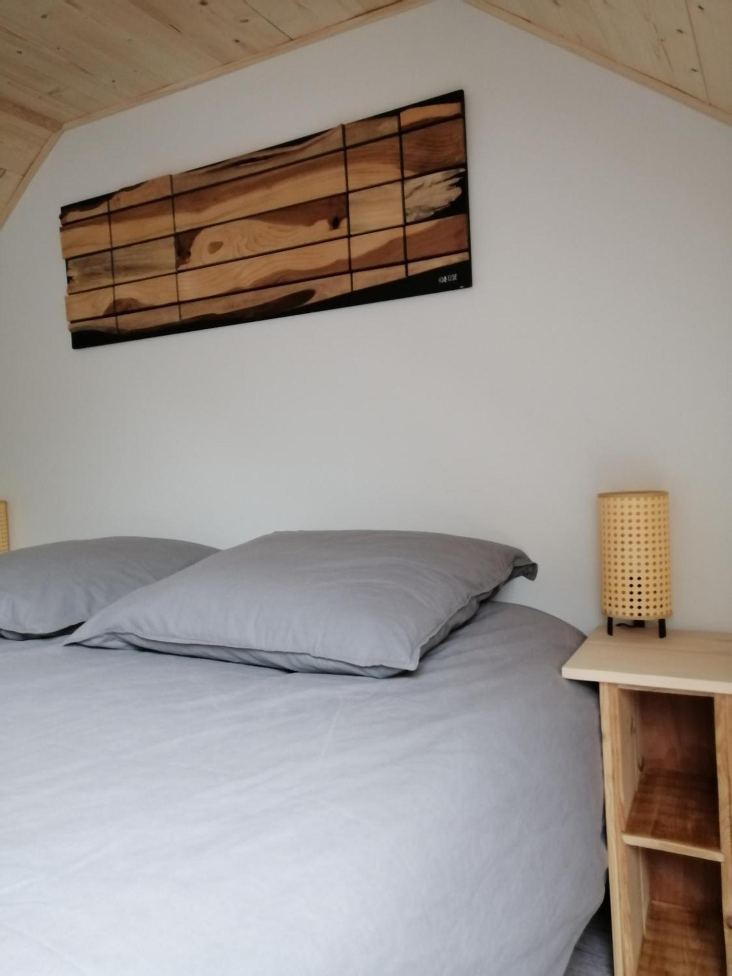Chalets De Pont Cob Avec Spa Gouézec Eksteriør billede