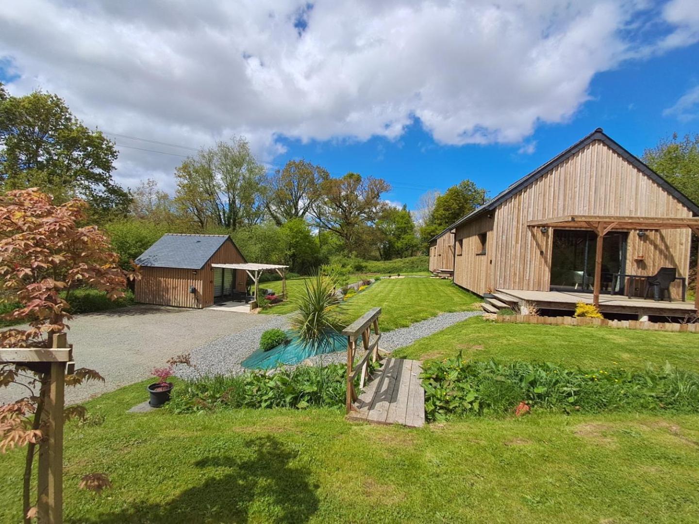 Chalets De Pont Cob Avec Spa Gouézec Eksteriør billede